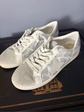 Vintage Havana White and Light Gray Snake-Print Star Sneakers Sz 7